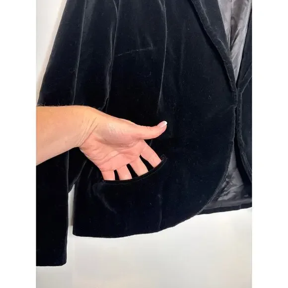 Vintage 1950s–60s Majestic Black Velvet Bolero Jacket Medium - Picture 5 of 15
